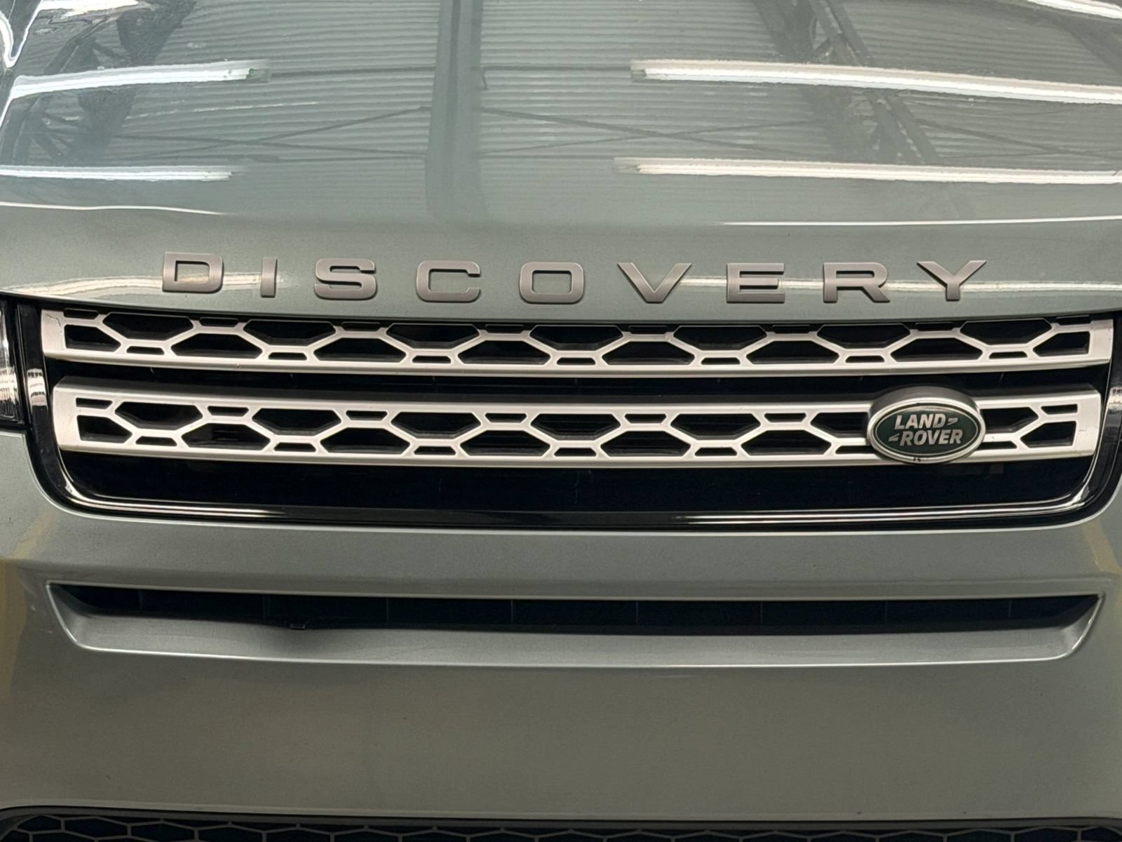 Used 2018 Land Rover Discovery Sport HSE AWD/4WD image 5