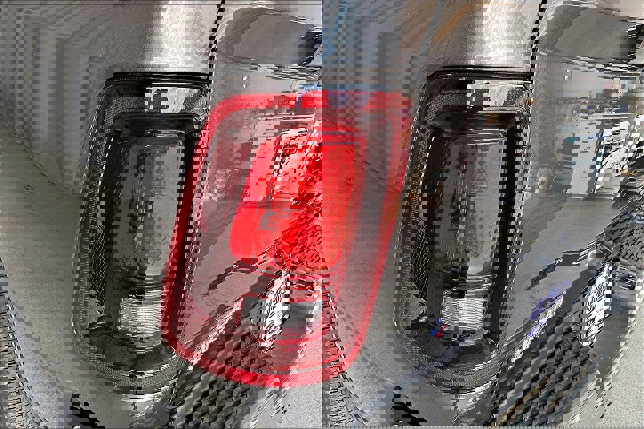 Used 2025 RAM 2500 Lone Star image 13