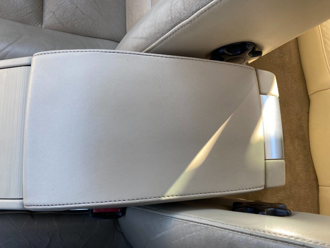 Used 2007 Volvo S80 3.2 image 17