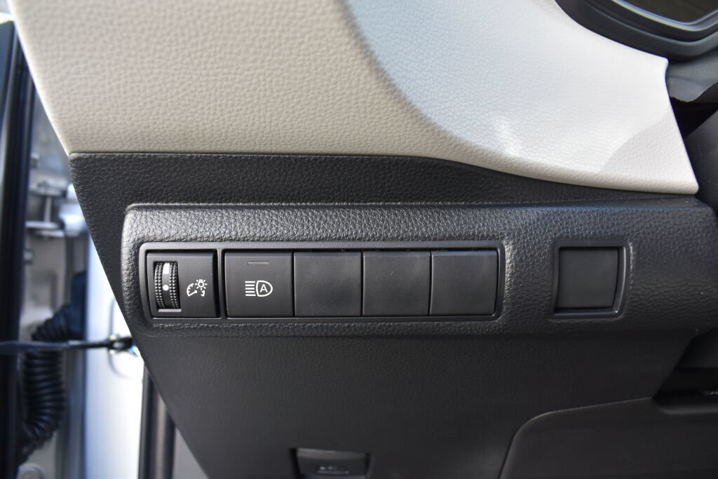 Certified 2026 Toyota Corolla LE FWD image 14