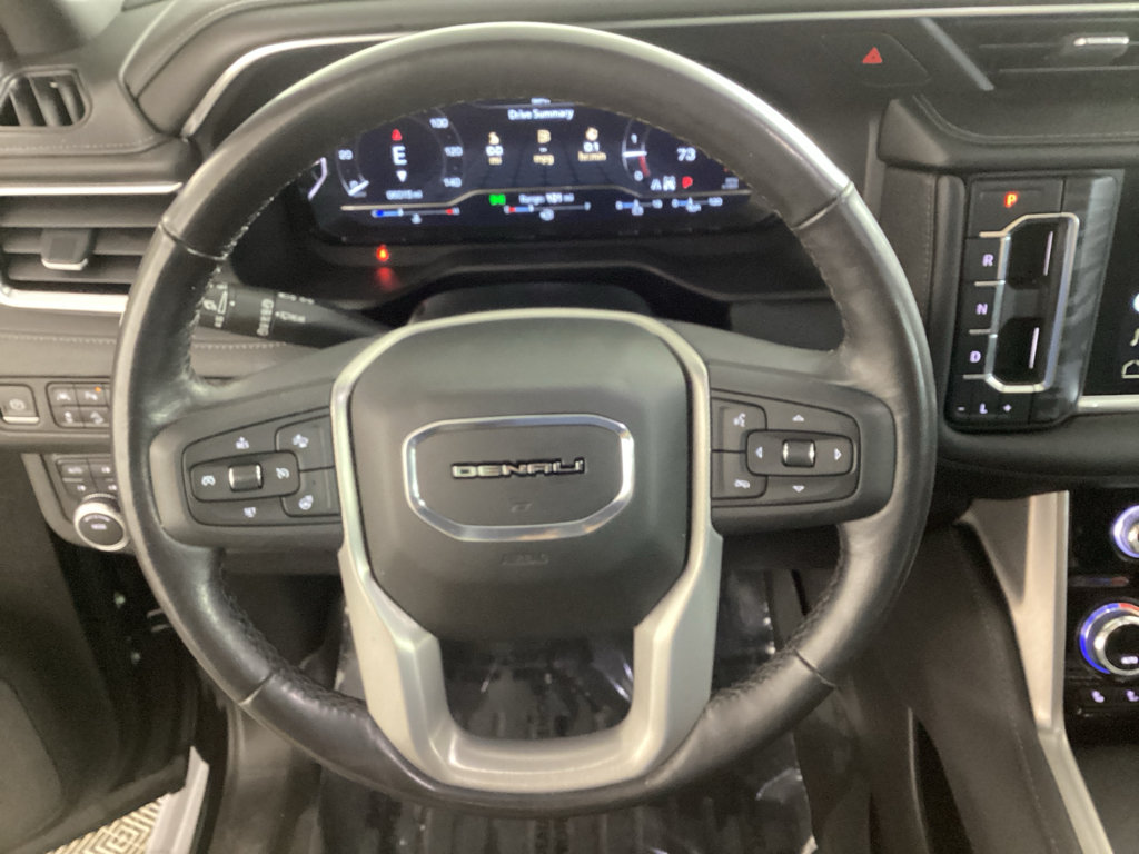 Used 2022 GMC Yukon XL Denali AWD/4WD image 25
