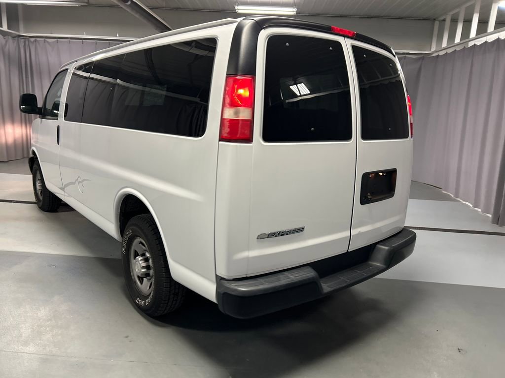 Used 2017 Chevrolet Express 2500 LS image 5