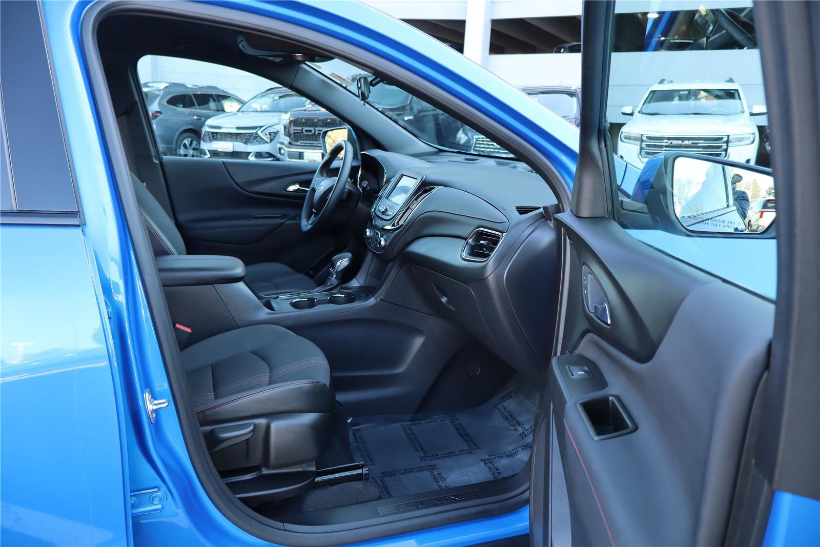 Used 2024 Chevrolet Equinox RS image 28