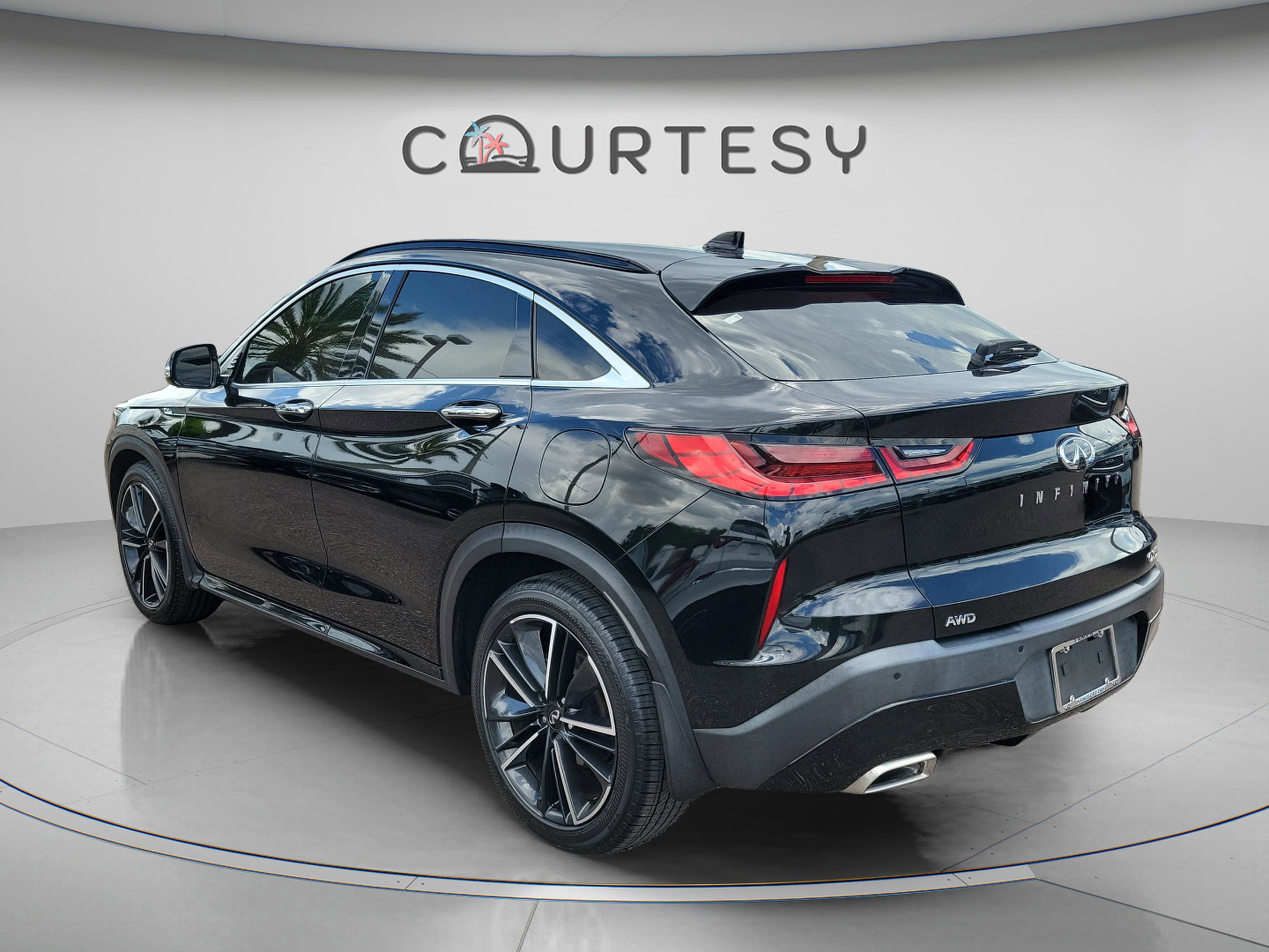 Used 2022 INFINITI QX55 Essential w/ Proassist Package AWD/4WD image 2