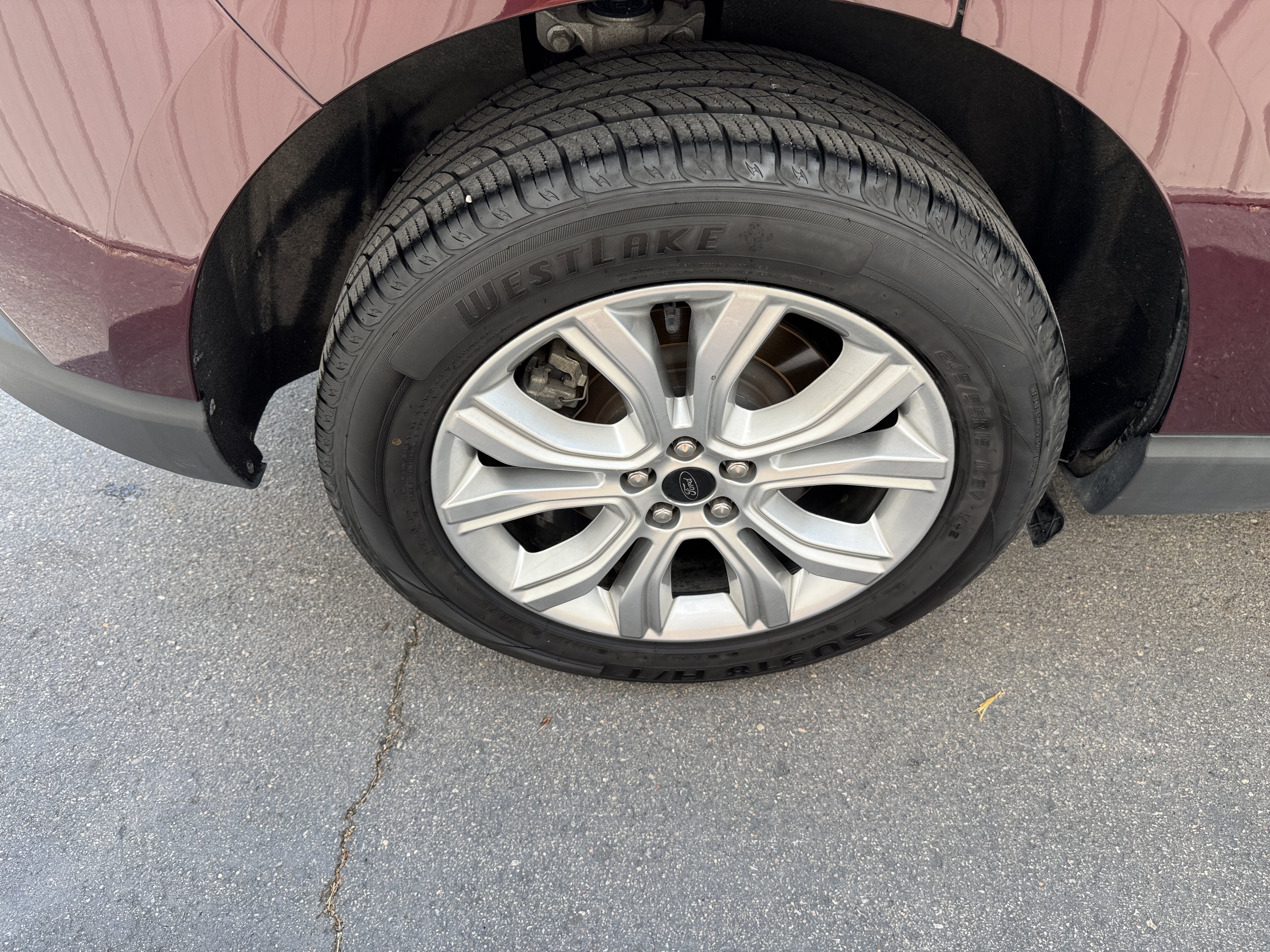 Used 2023 Ford Edge Titanium AWD/4WD image 35