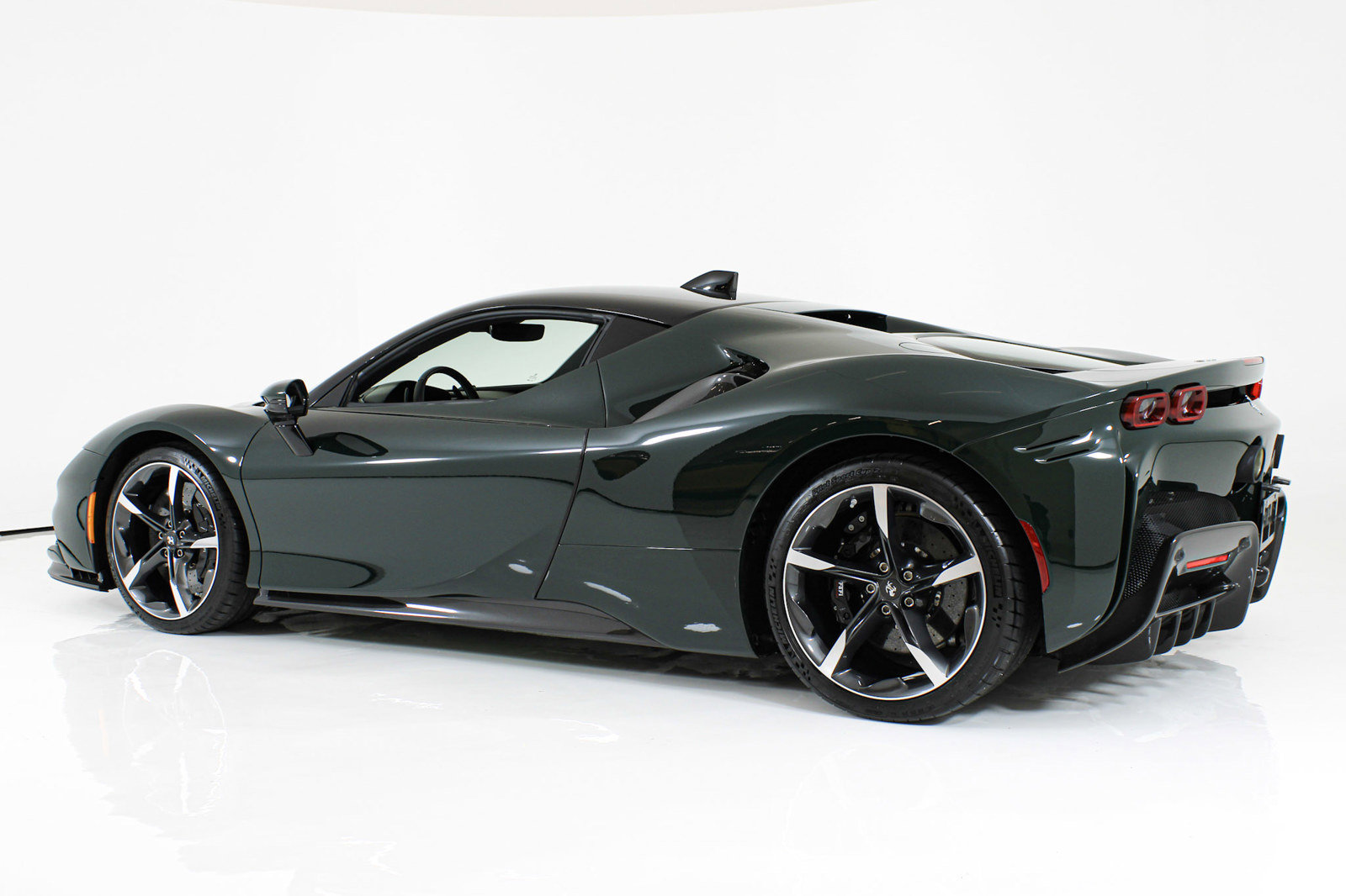 Certified 2021 Ferrari SF90 Stradale AWD/4WD image 4