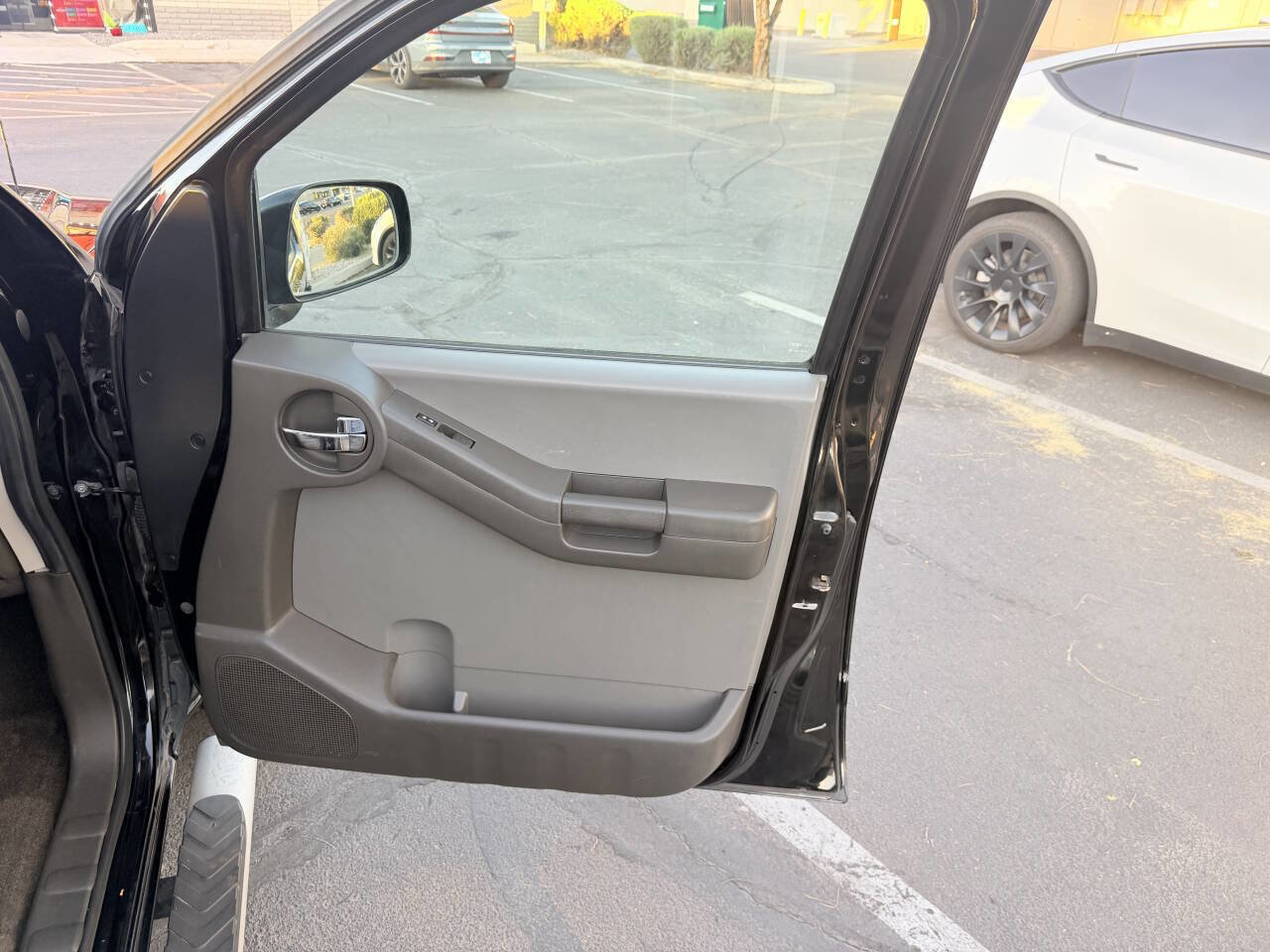 Used 2011 Nissan Xterra S w/ 4X2 Value Package image 18