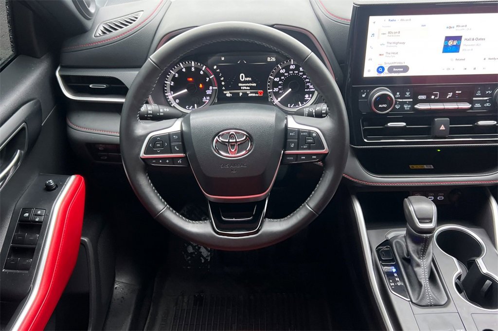 Certified 2024 Toyota Highlander XSE image 16