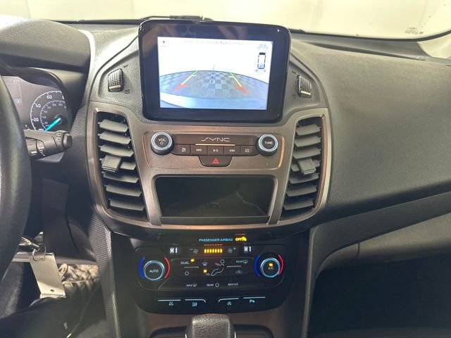 Used 2020 Ford Transit Connect XLT image 22
