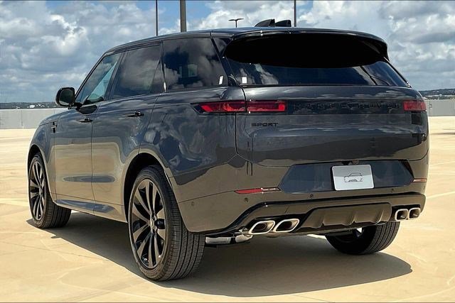 New 2025 Land Rover Range Rover Sport Dynamic SE image 3