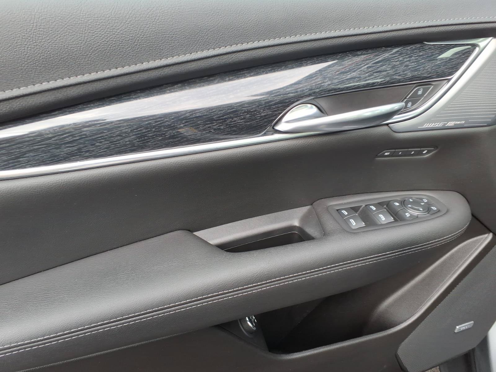 Used 2023 Cadillac XT5 Premium Luxury AWD/4WD image 17