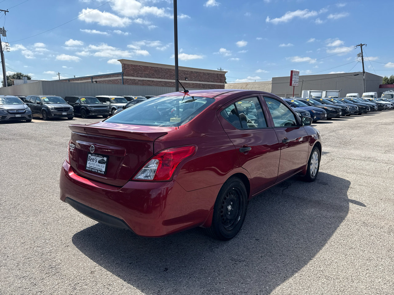 Used 2017 Nissan Versa S Plus image 6