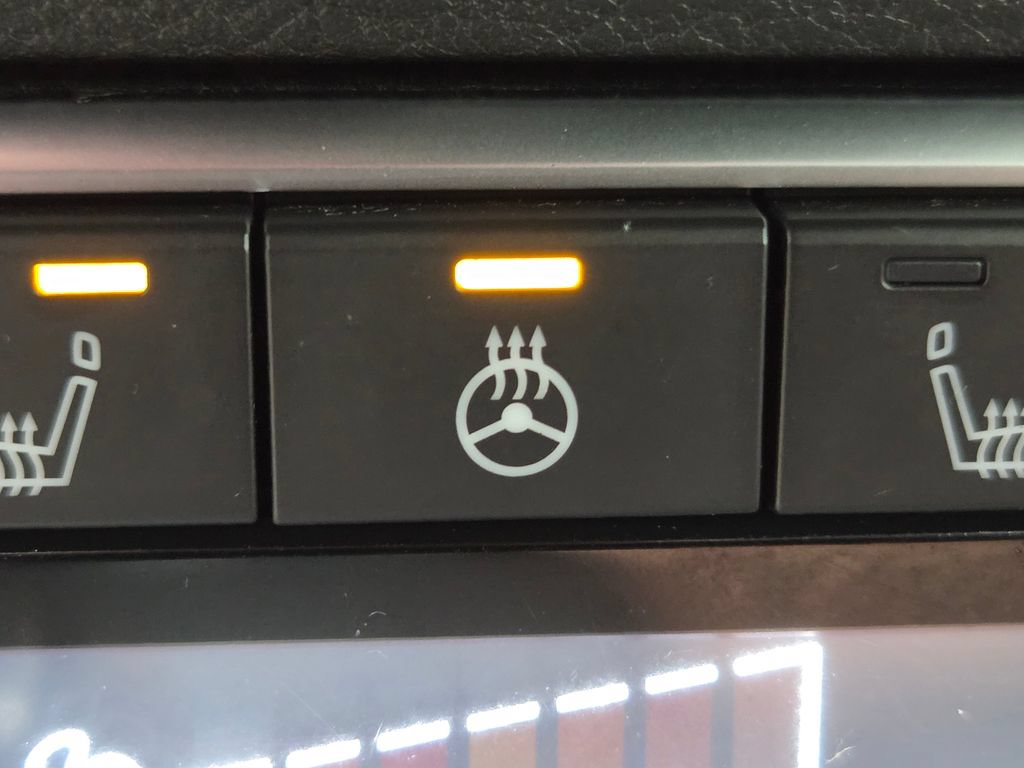Used 2023 Nissan Sentra SV w/ All-Weather Package FWD image 5