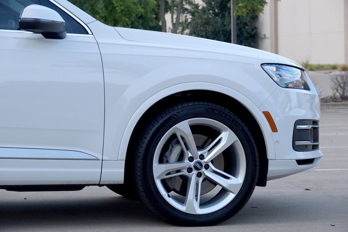 Used 2019 Audi Q7 3.0T Prestige w/ Prestige Package image 28