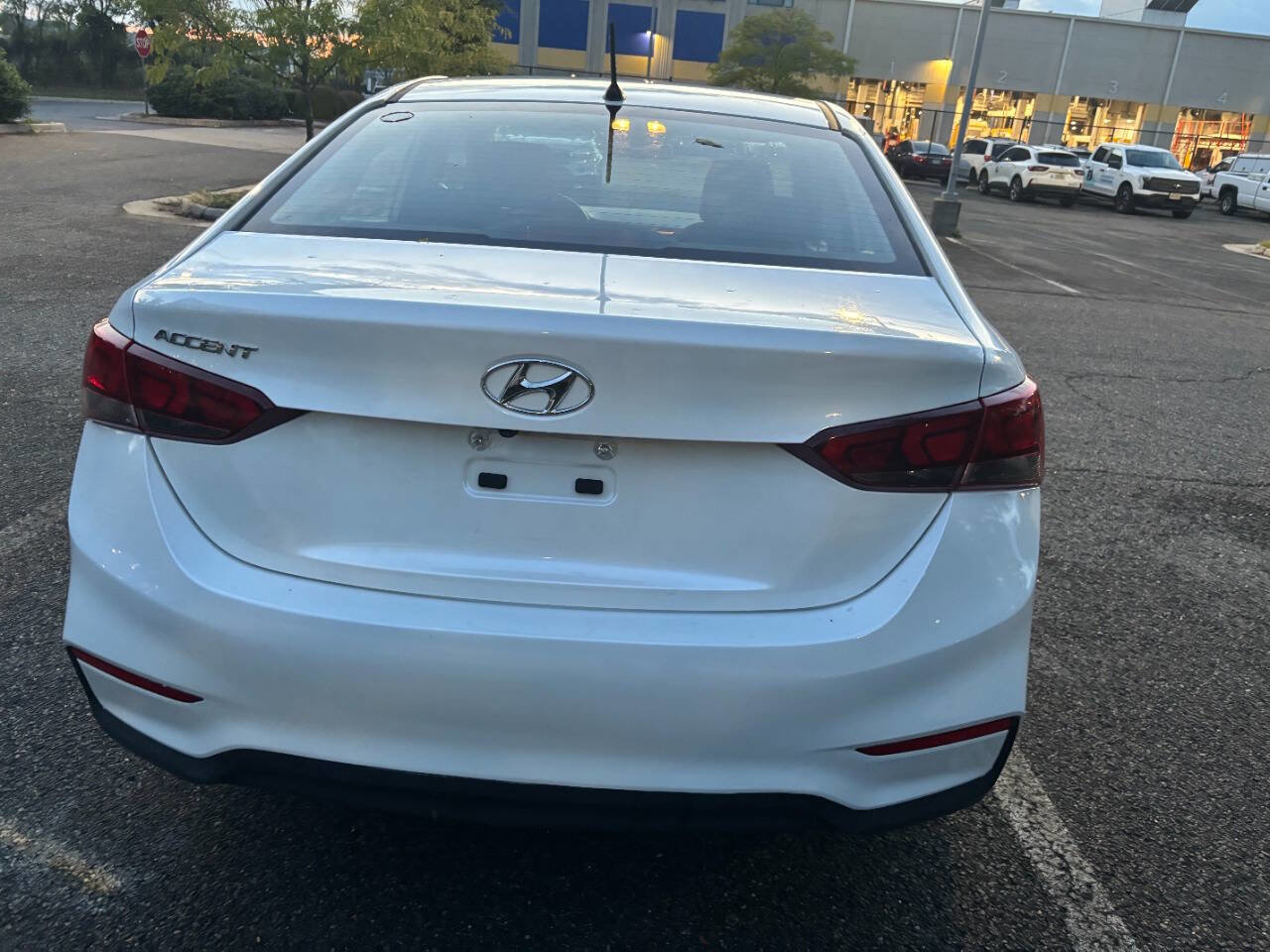 Used 2019 Hyundai Accent SE image 6