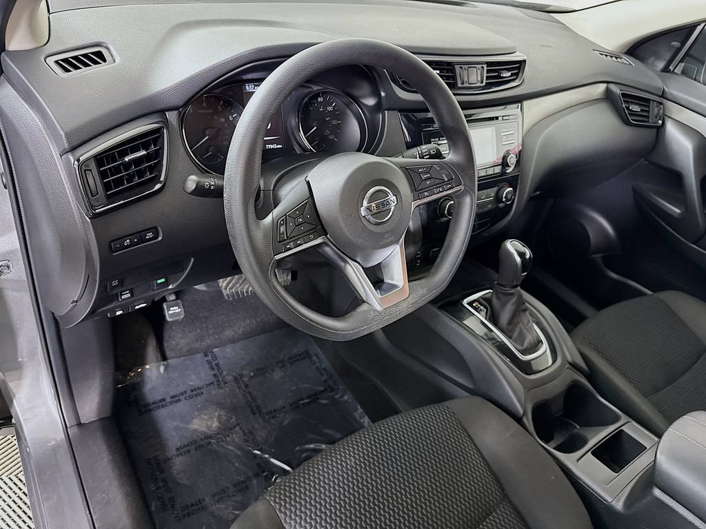 Used 2018 Nissan Rogue Sport S w/ S Appearance Package AWD/4WD image 16