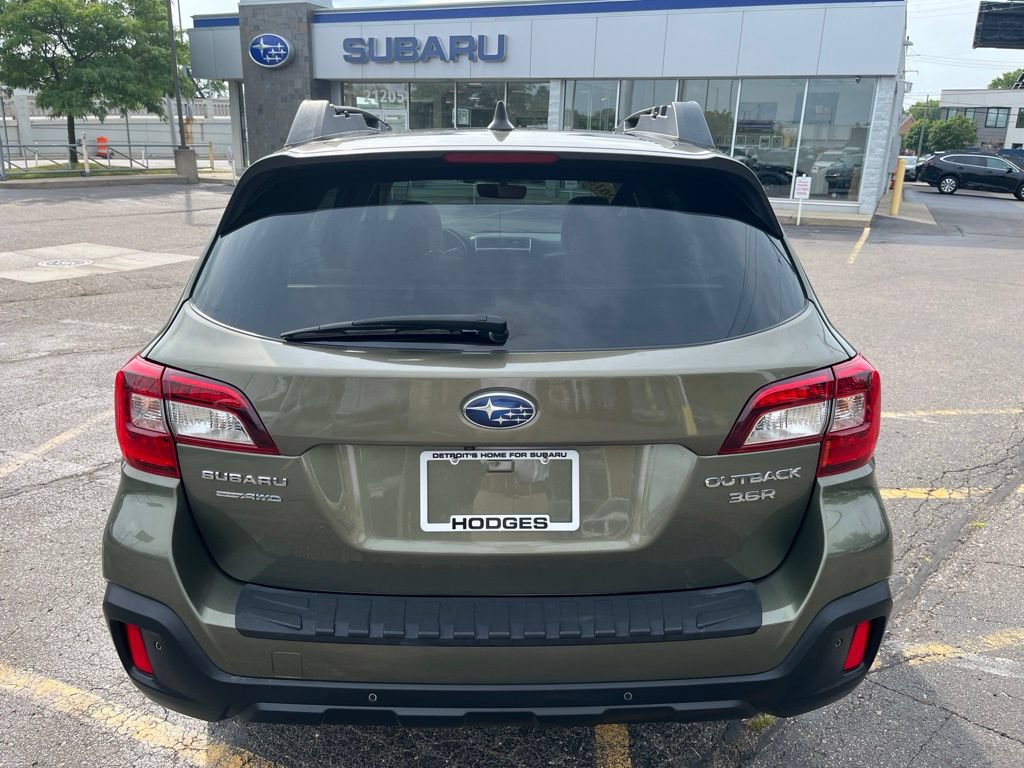 Used 2018 Subaru Outback 3.6R Limited AWD/4WD image 7