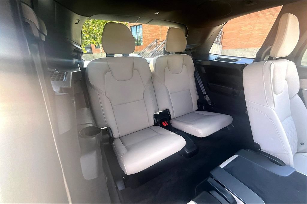 Used 2026 Volvo XC90 B6 Plus AWD/4WD image 38