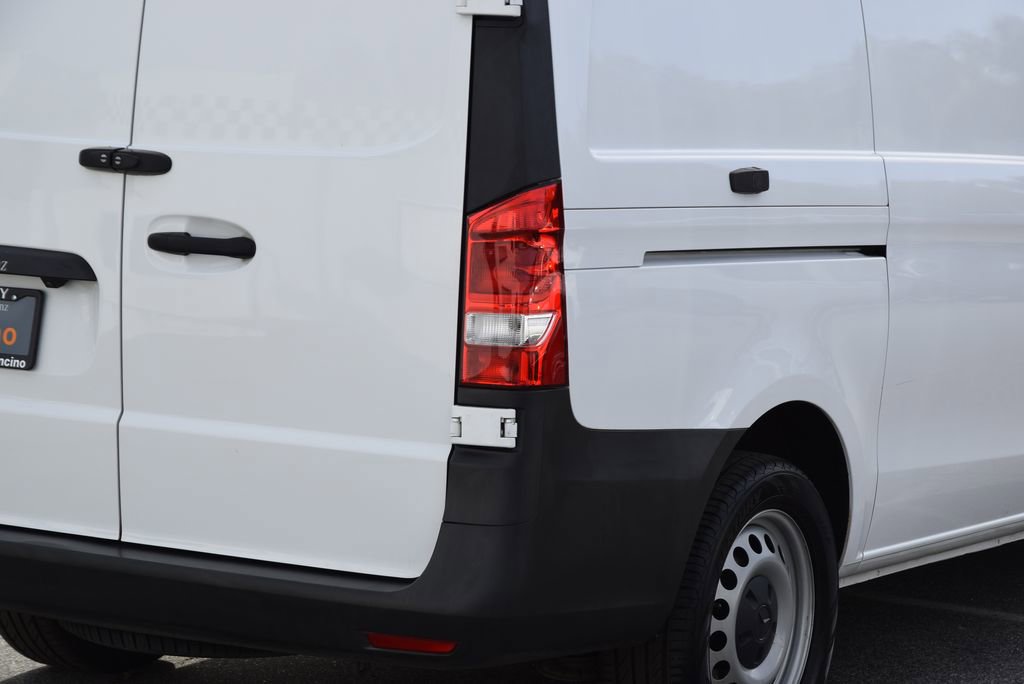 Used 2023 Mercedes-Benz Metris image 8