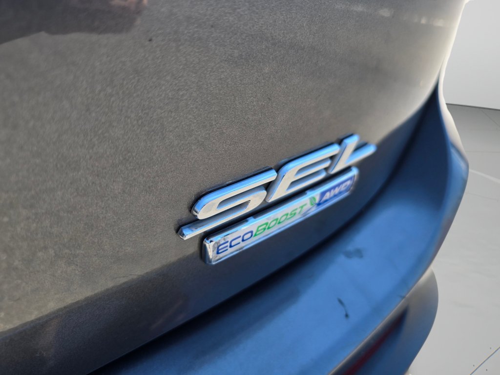 Used 2016 Ford Edge SEL w/ Equipment Group 201A AWD/4WD image 30