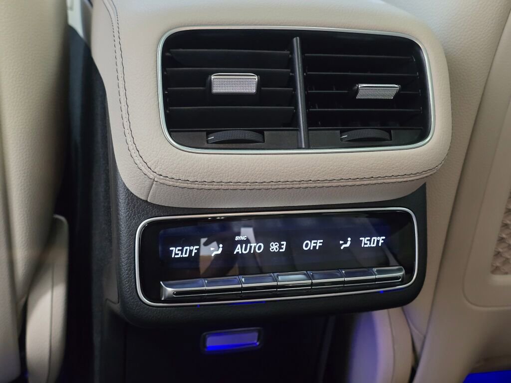 New 2026 Mercedes-Benz GLS 450 4MATIC image 19