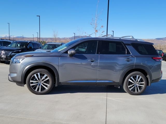 Used 2025 Nissan Pathfinder Platinum w/ Cargo Package image 2