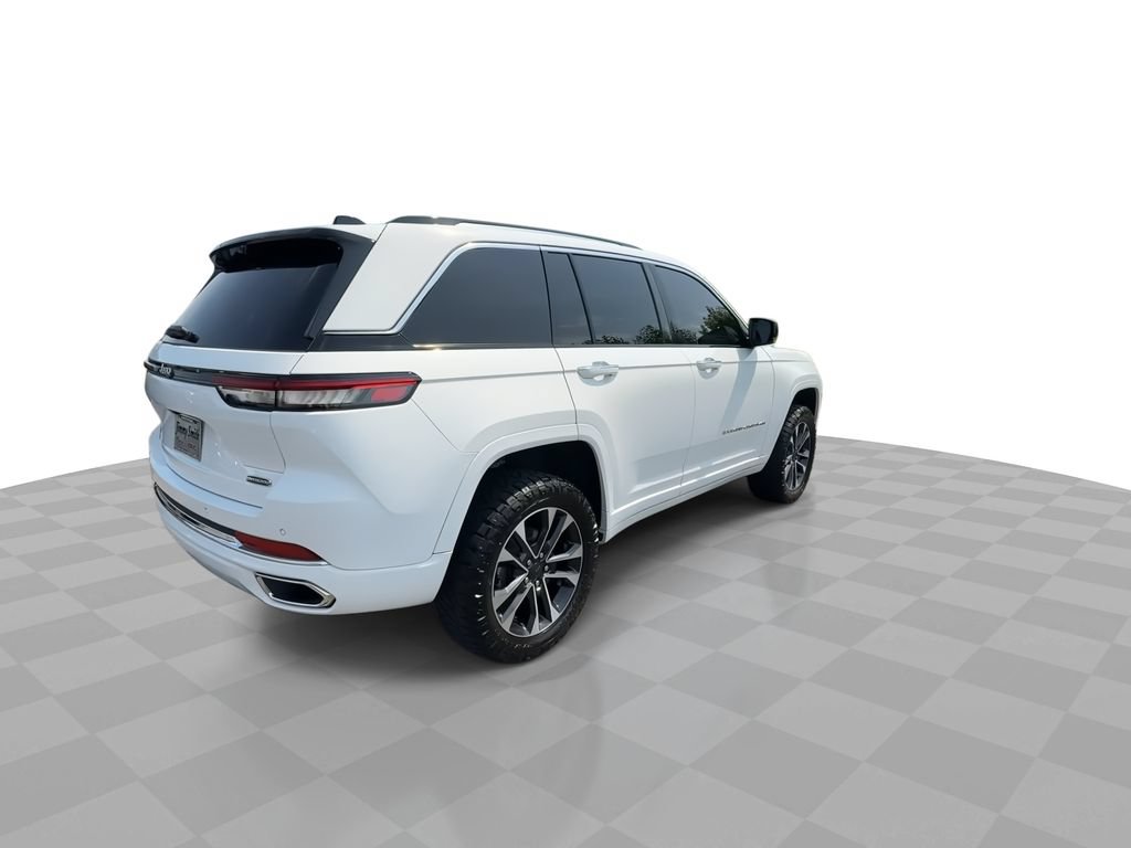 Used 2023 Jeep Grand Cherokee Overland w/ Luxury Tech Group IV RWD image 8