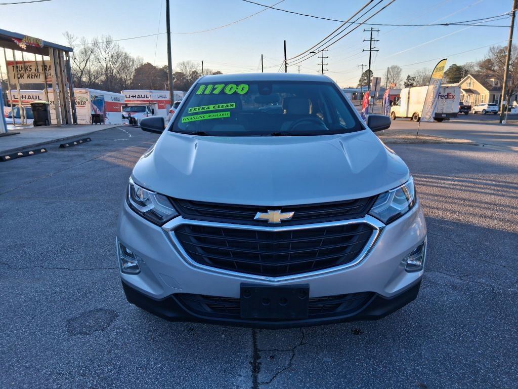 Used 2020 Chevrolet Equinox LS w/ LS Convenience Package image 4