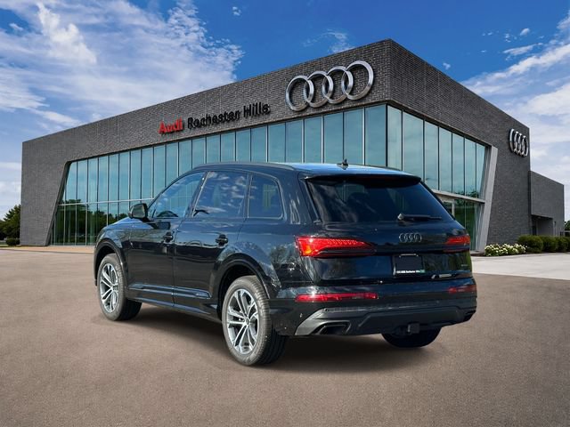 Certified 2026 Audi Q7 2.0T Premium w/ Convenience Plus Package AWD/4WD image 4