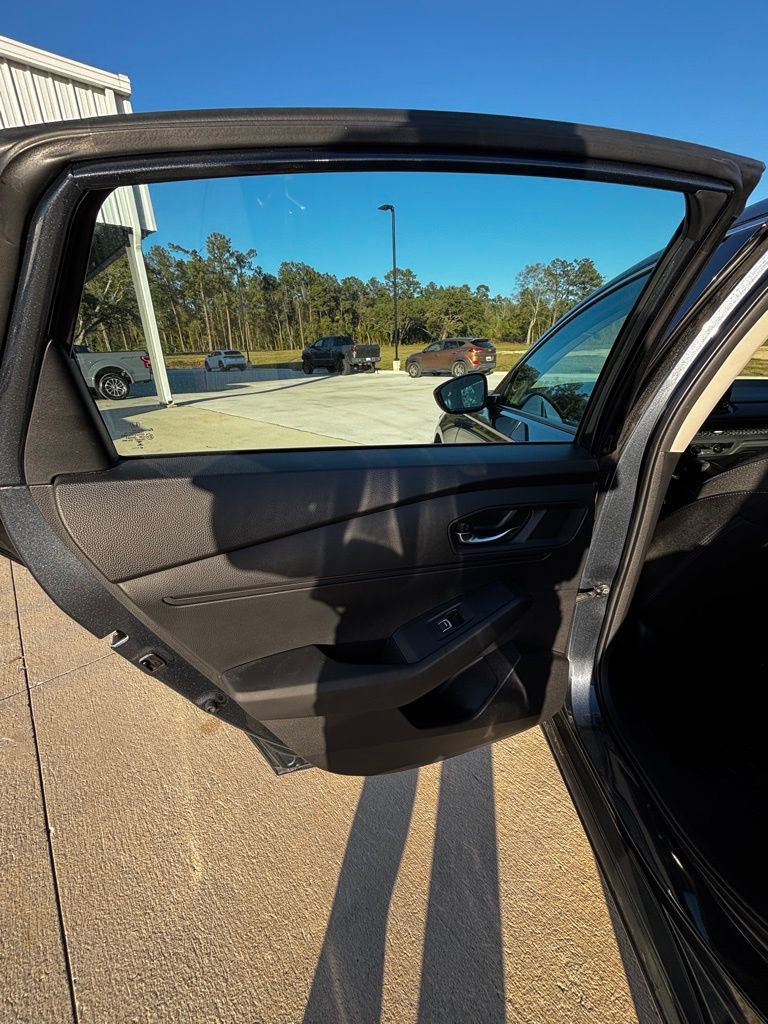 Used 2023 Honda Accord EX image 12