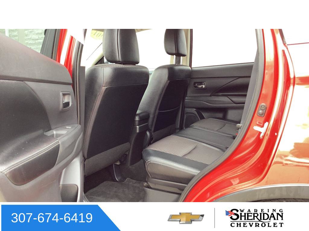 Used 2015 Mitsubishi Outlander GT AWD/4WD image 22