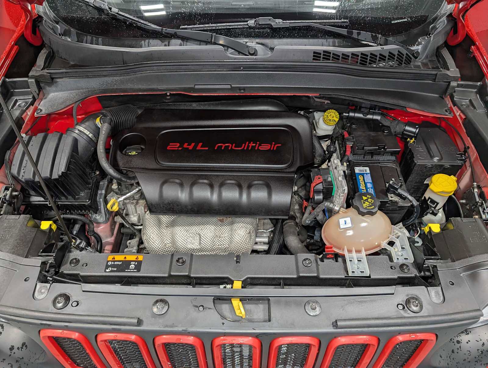 Used 2018 Jeep Renegade Trailhawk AWD/4WD image 14
