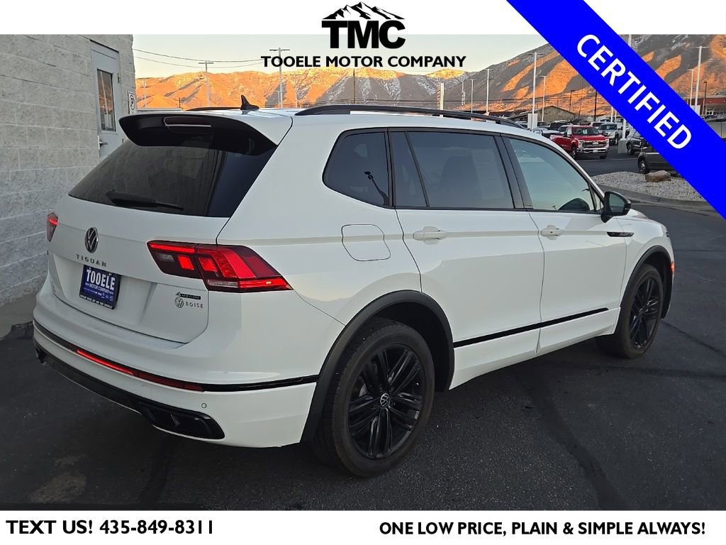 Used 2022 Volkswagen Tiguan SE R-Line image 3