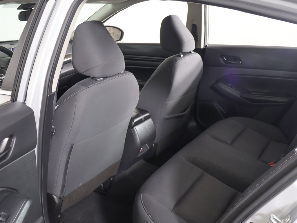 Used 2024 Nissan Altima 2.5 SV FWD image 23