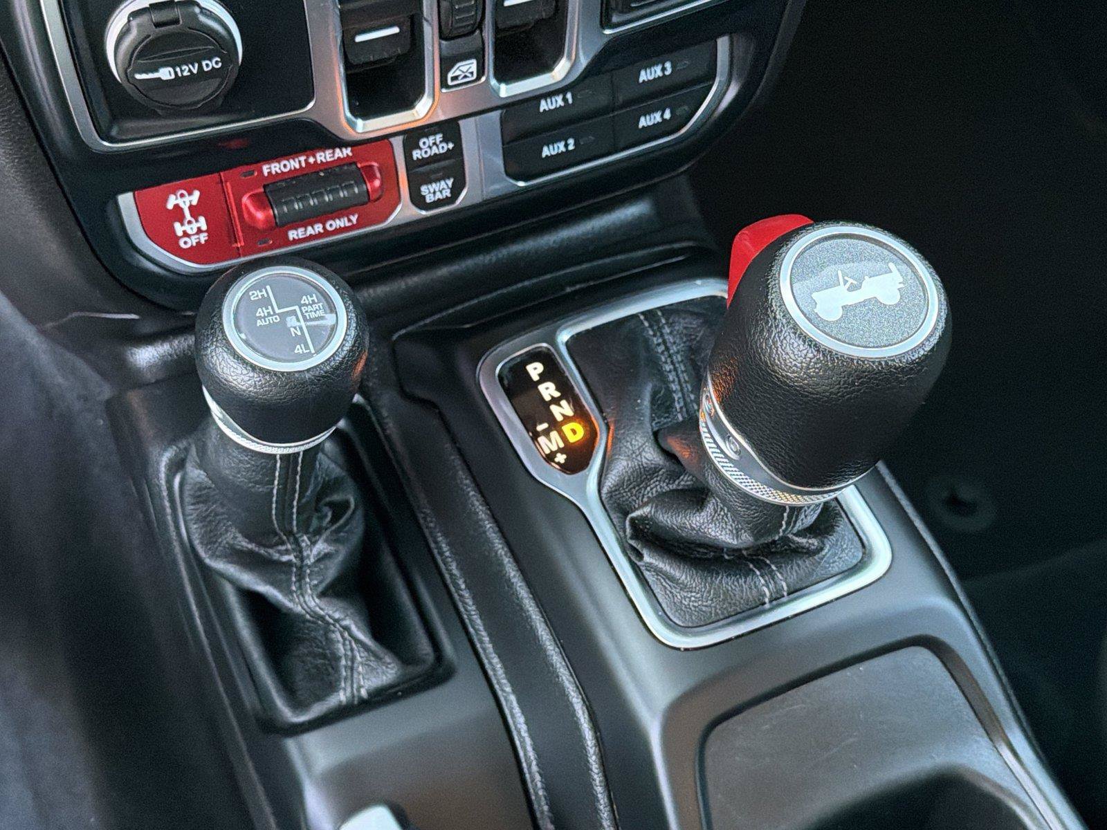Used 2024 Jeep Wrangler Unlimited Rubicon 4xe AWD/4WD image 30