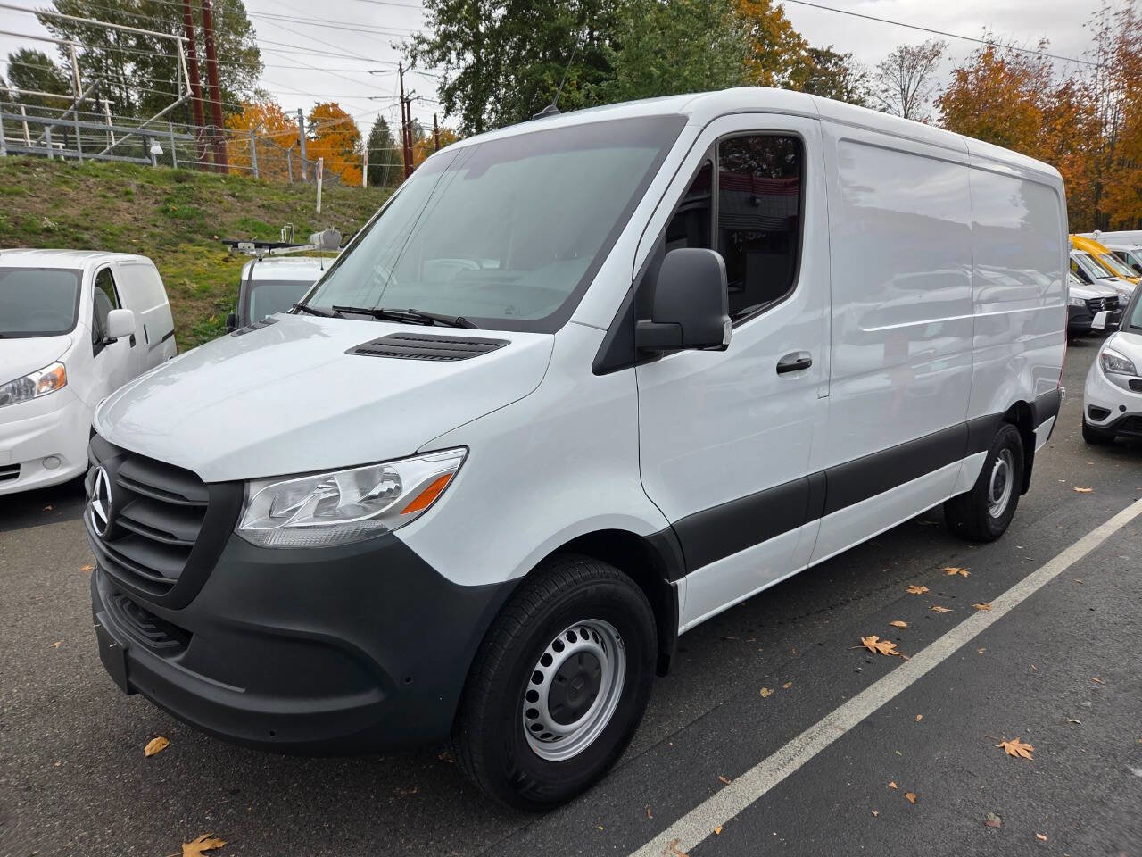 Used 2024 Mercedes-Benz Sprinter 2500 image 3