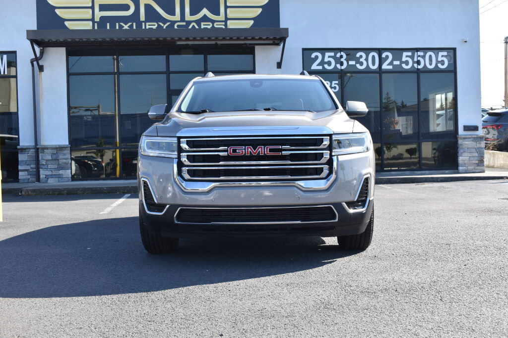 Used 2023 GMC Acadia SLE w/ Driver Convenience Package image 4