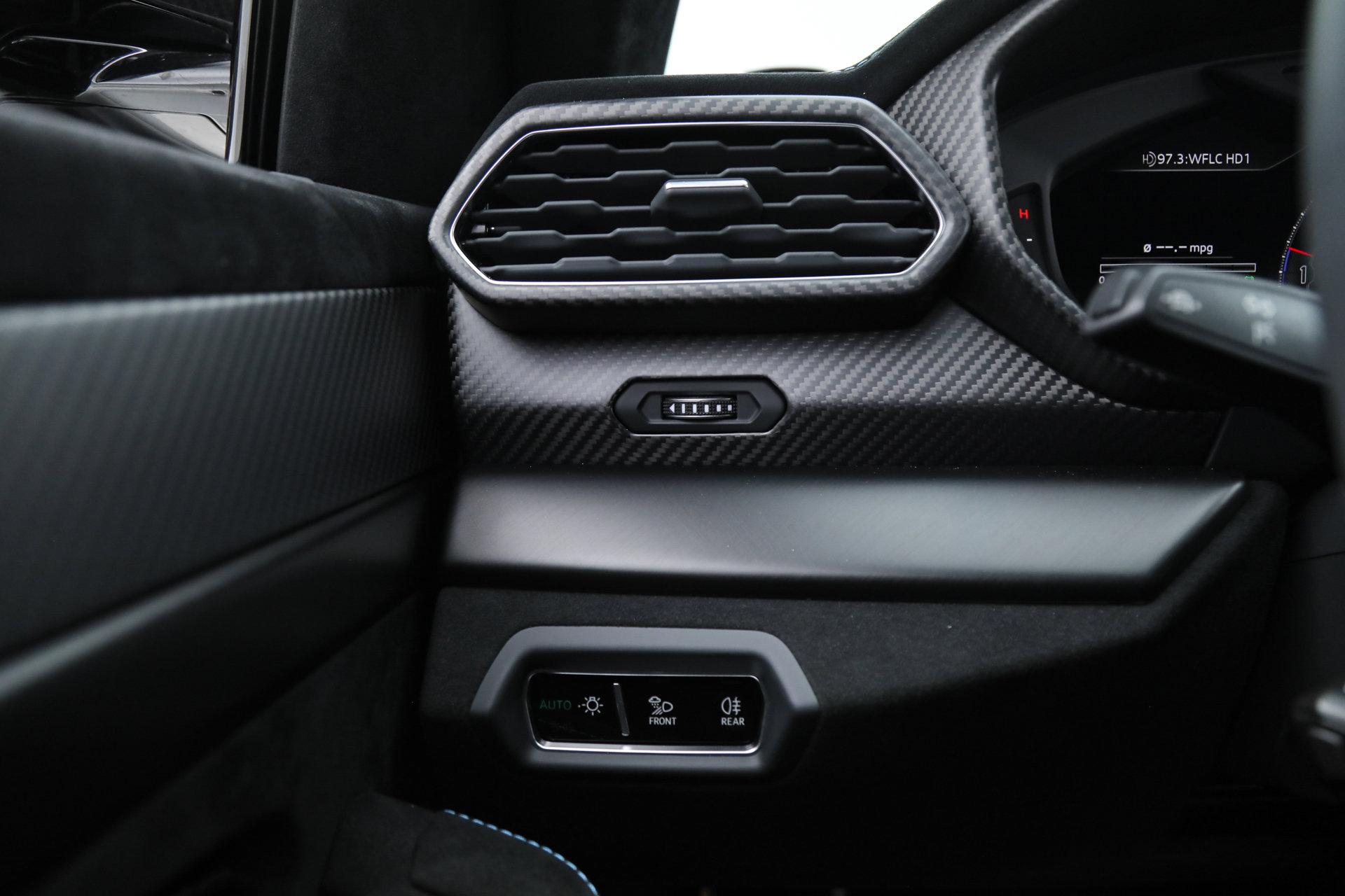 Used 2023 Lamborghini Urus Performante image 33