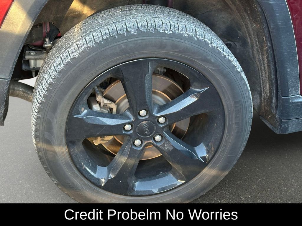 Used 2023 Jeep Grand Cherokee L Limited w/ Black Appearance Package image 6