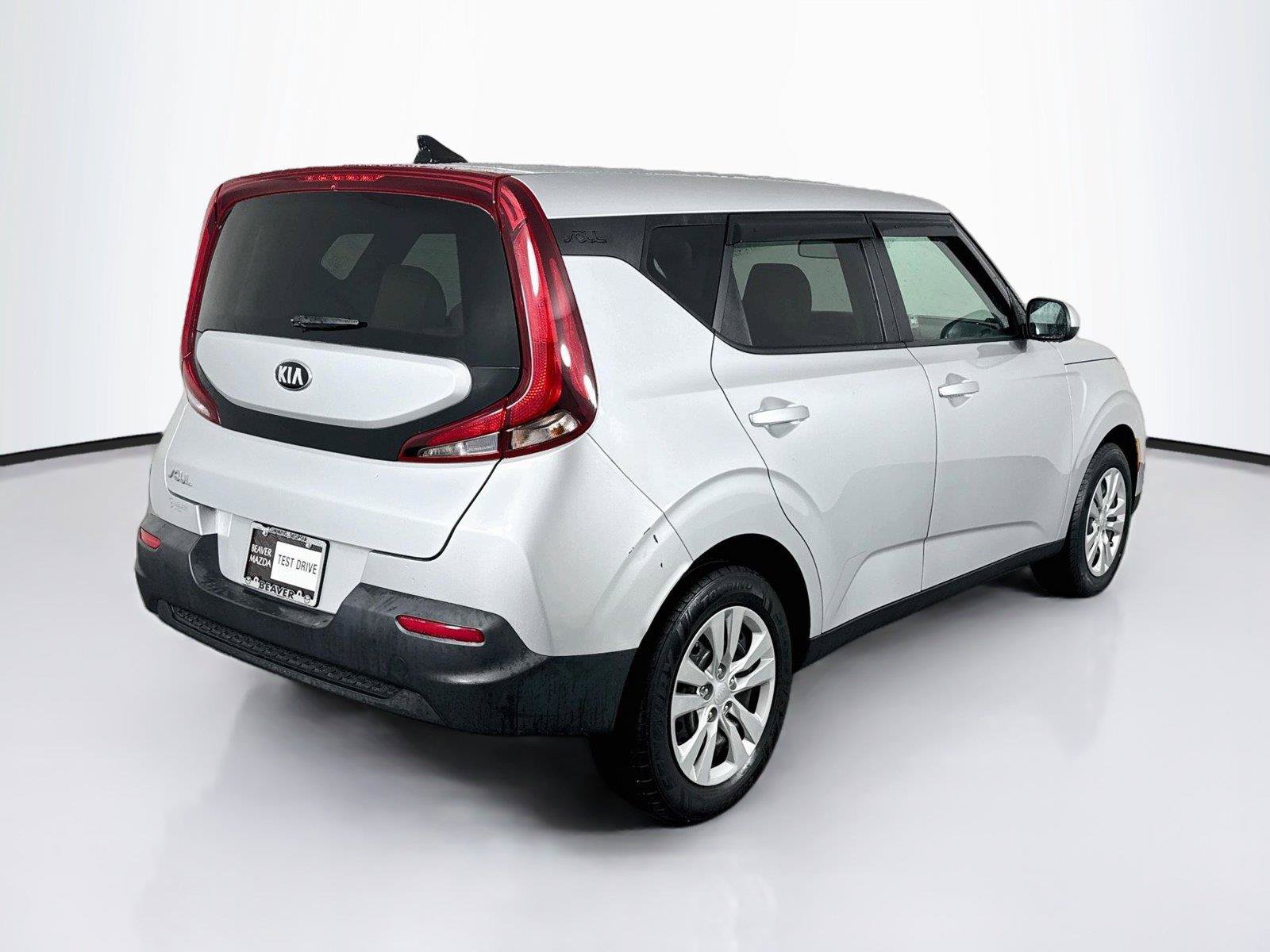 Used 2021 Kia Soul LX FWD image 2