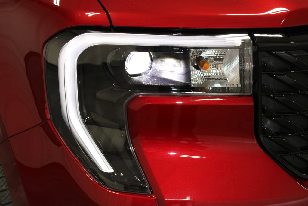 New 2025 Ford Maverick Lariat w/ Black Appearance Package image 11