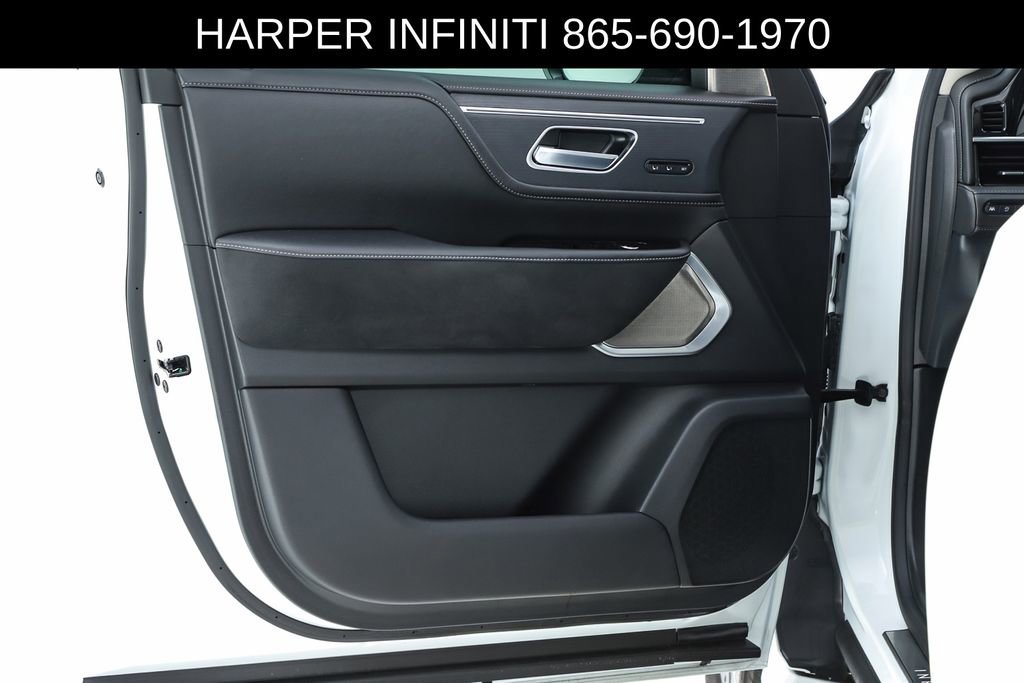 Used 2025 INFINITI QX80 Sensory AWD/4WD image 19