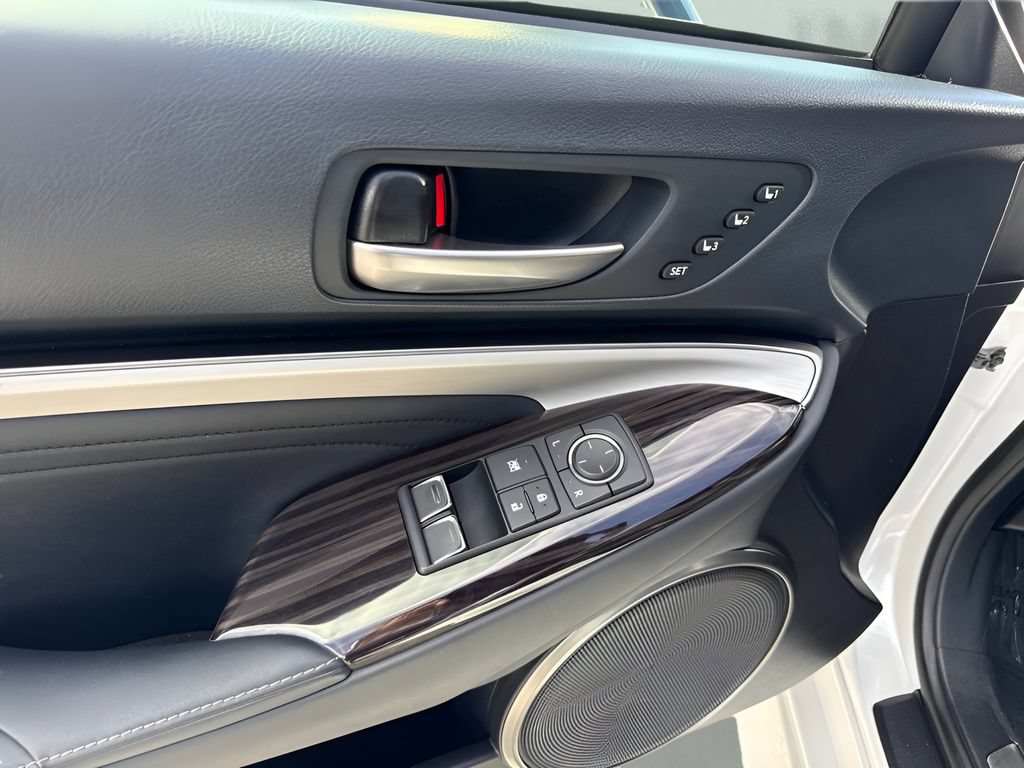 Used 2022 Lexus RC 350 w/ Premium Package RWD image 18