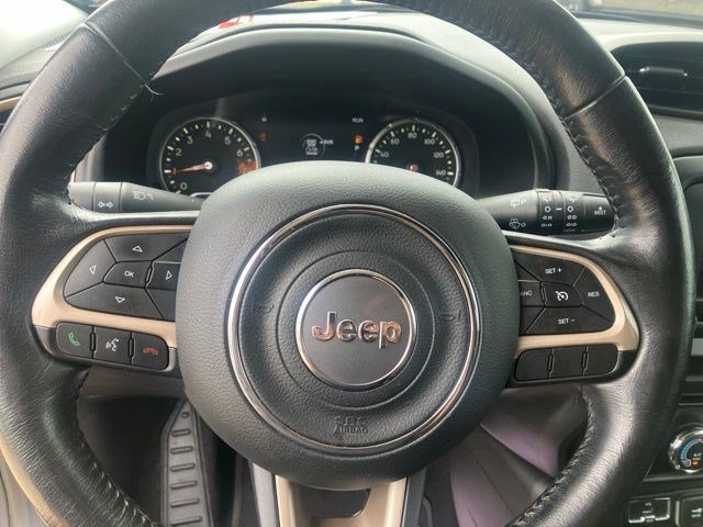 Used 2017 Jeep Renegade Latitude AWD/4WD image 15