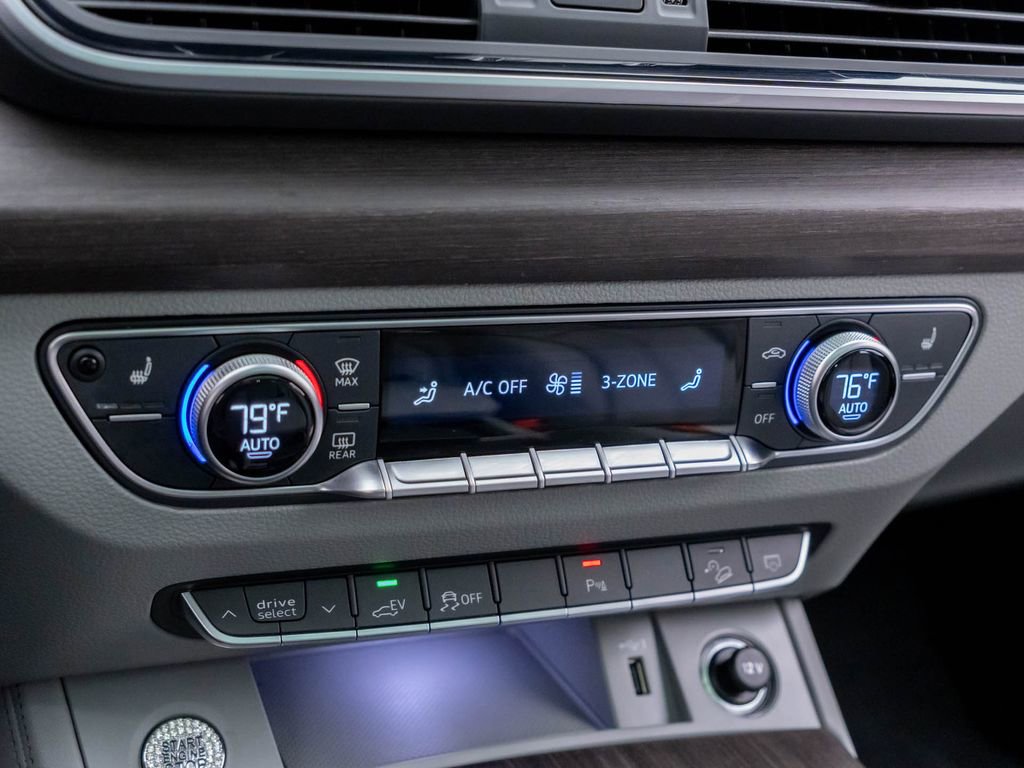 Used 2024 Audi Q5 e Premium Plus w/ Premium Plus Package image 27