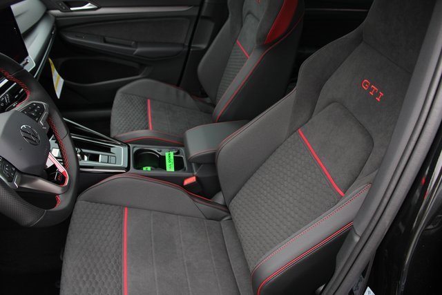 New 2026 Volkswagen GTI SE image 5