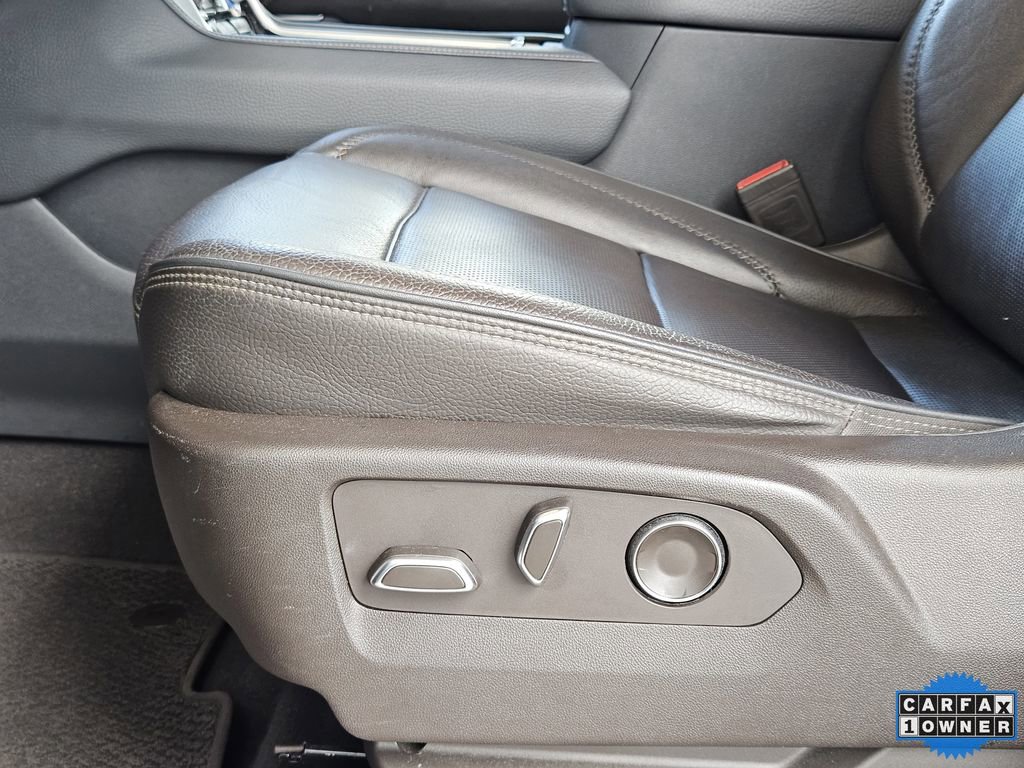 Used 2021 GMC Yukon XL Denali w/ Denali Premium Package image 23