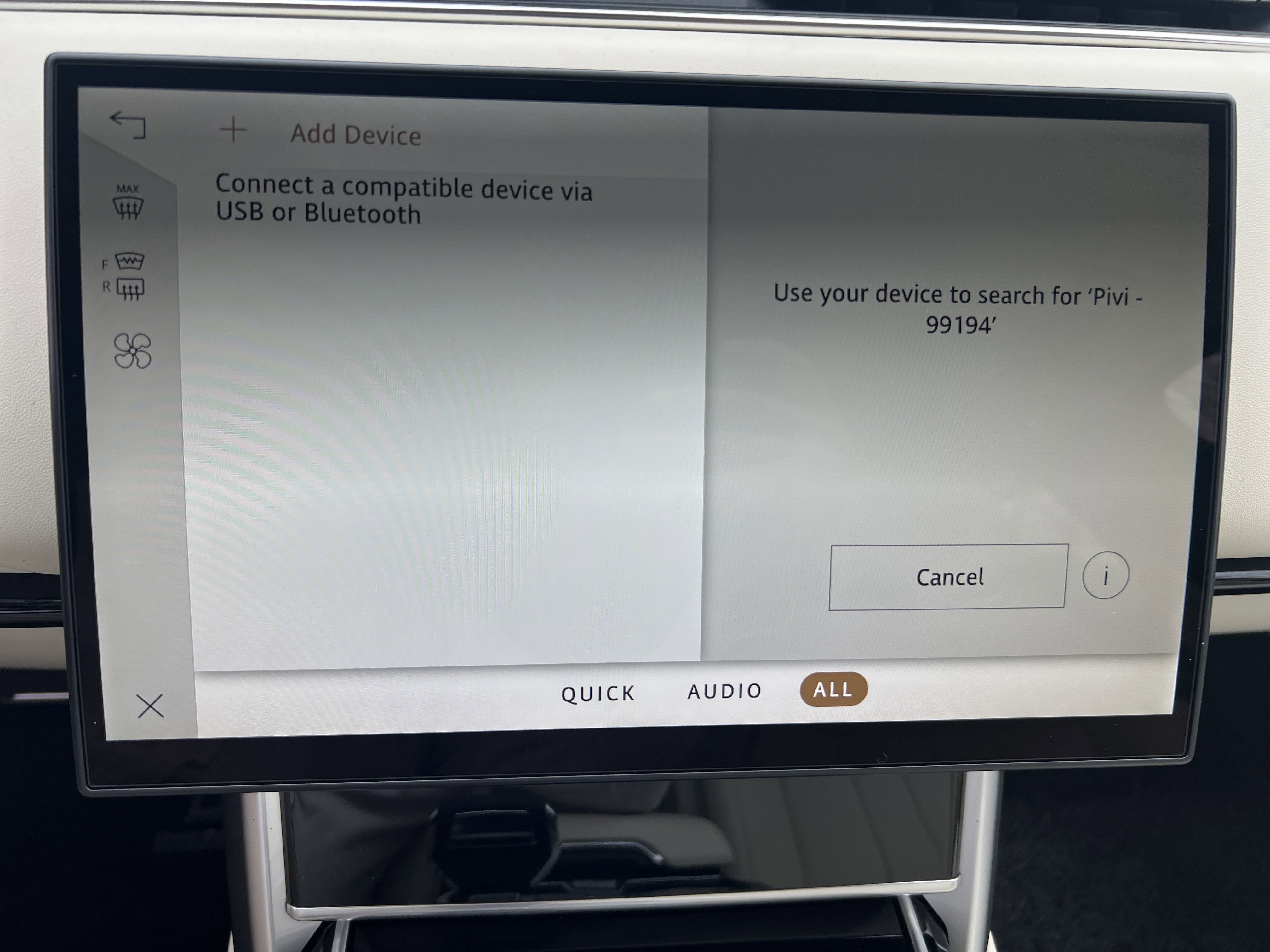 New 2025 Land Rover Range Rover SE image 17