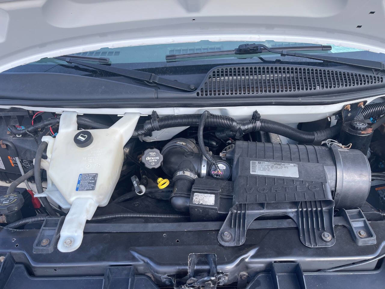 Used 2014 Chevrolet Express 2500 image 9