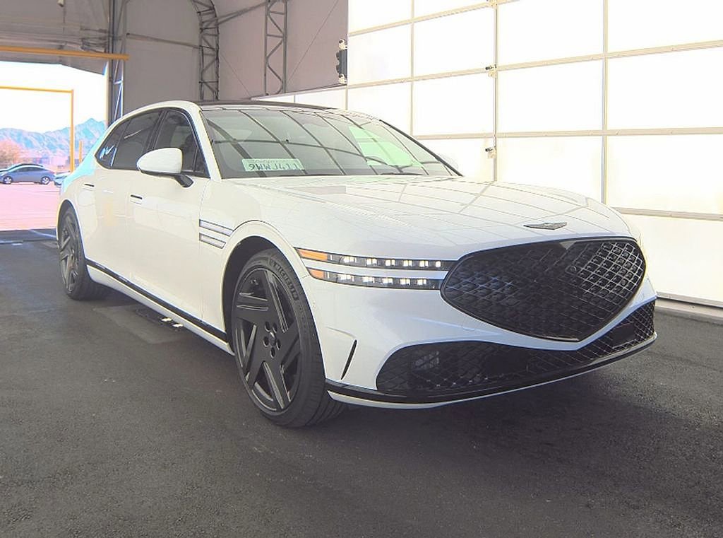 Used 2026 Genesis G90 3.5T Prestige image 4